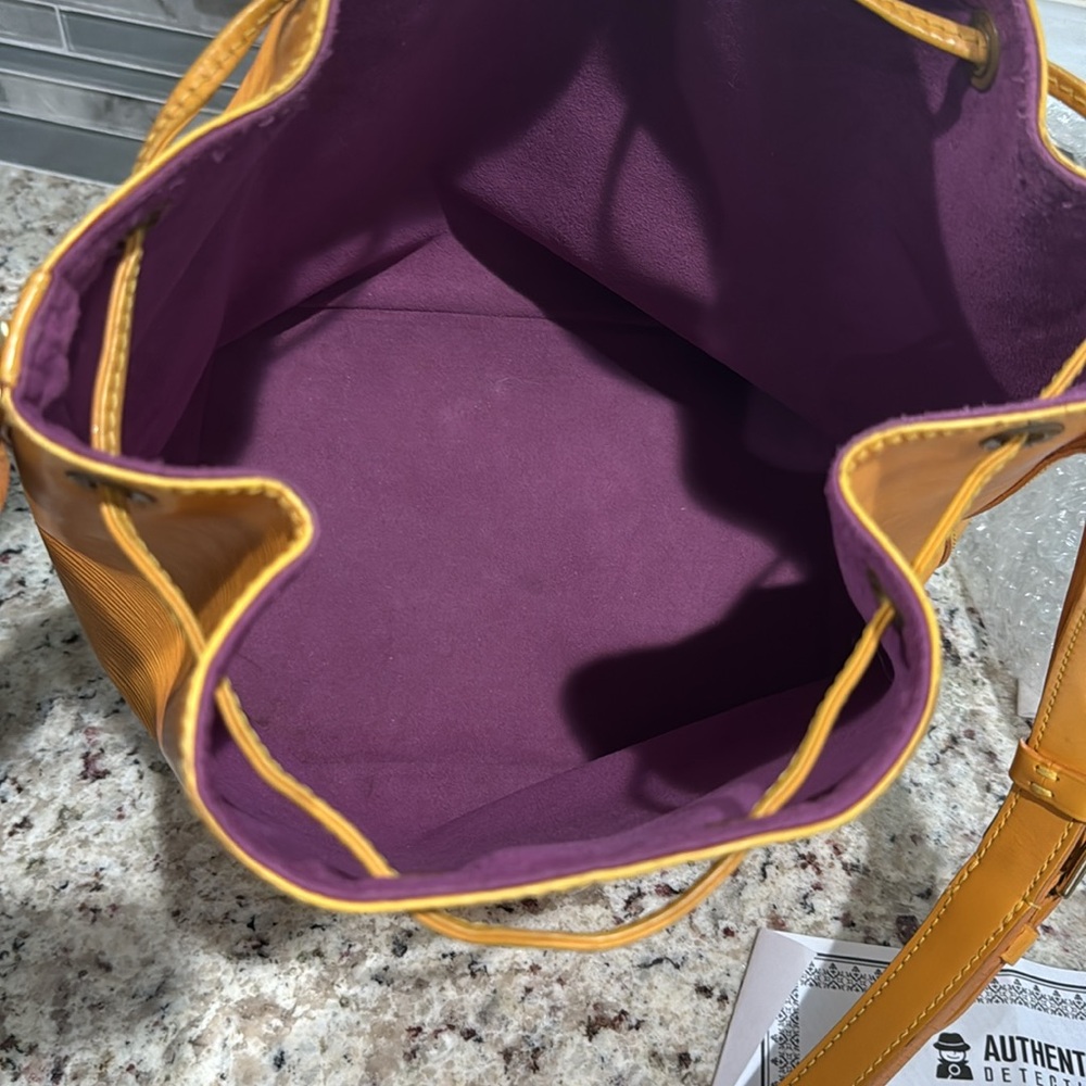 Louis Vuitton Epi Noe with COA - Picture 15 of 16